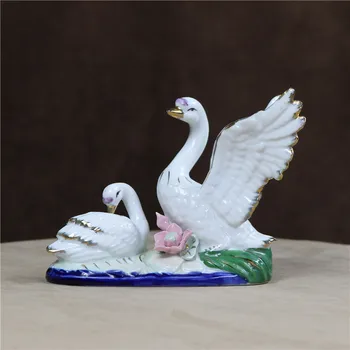 

Porcelain Lovers Swan Miniature Ceramic Swan Couple Statue Lotus Ornament Wedding Decor Valentine's Day Gift Craft Accessories