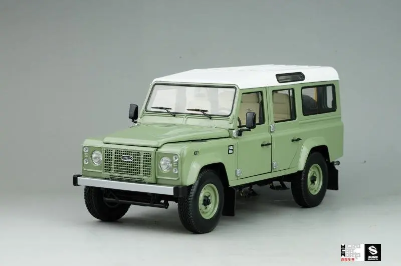 

Diecast Car Model Almost Real 1:18 Defender 110 Heritage Edition 2015 + SMALL GIFT!!!!!