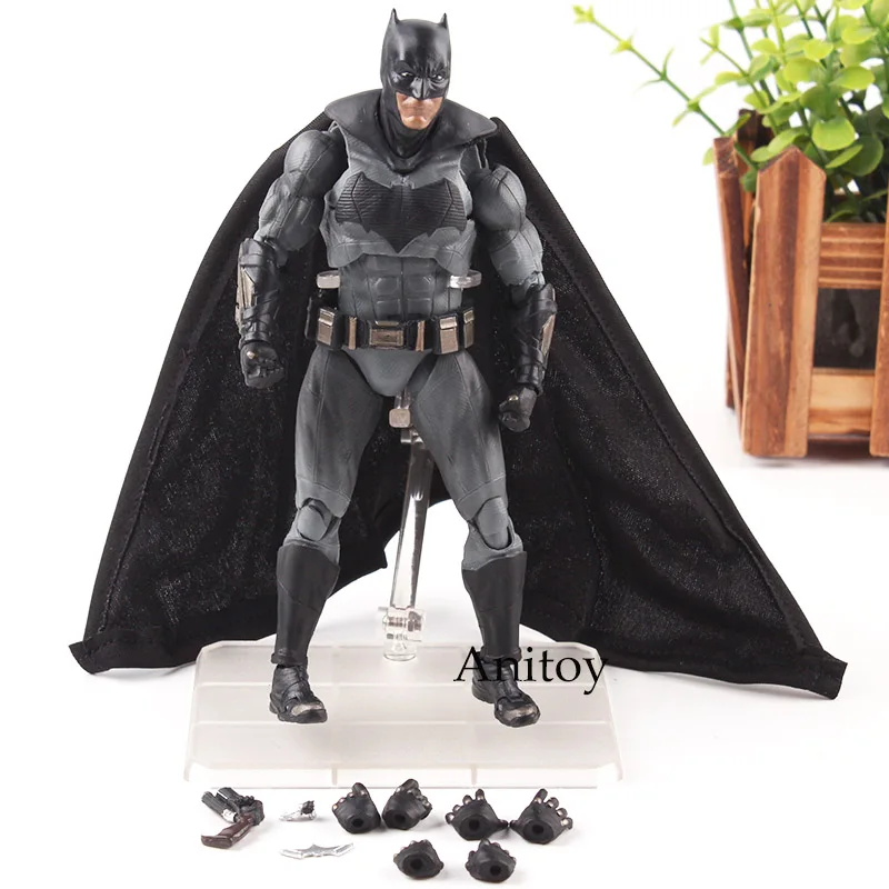 BATMAN THE DARK KNIGHT ACTION FIGURE FIGURINES STATUE KO S.H.FIGUARTS SHF TOY