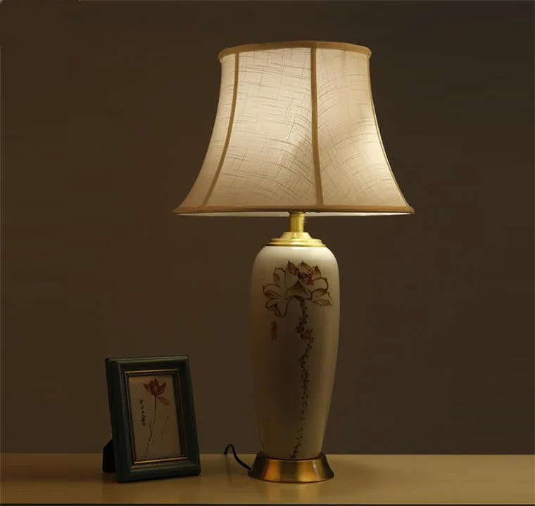 Art Chinese porcelain ceramic table lamp bedroom living room wedding table lamp Jingdezhen vintage lamp table louts (8)