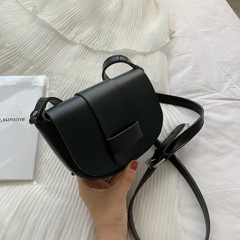 

Shoulder bag female bag 2019 new simple sewing line girl fashion saddle bag mini casual pu Messenger bag