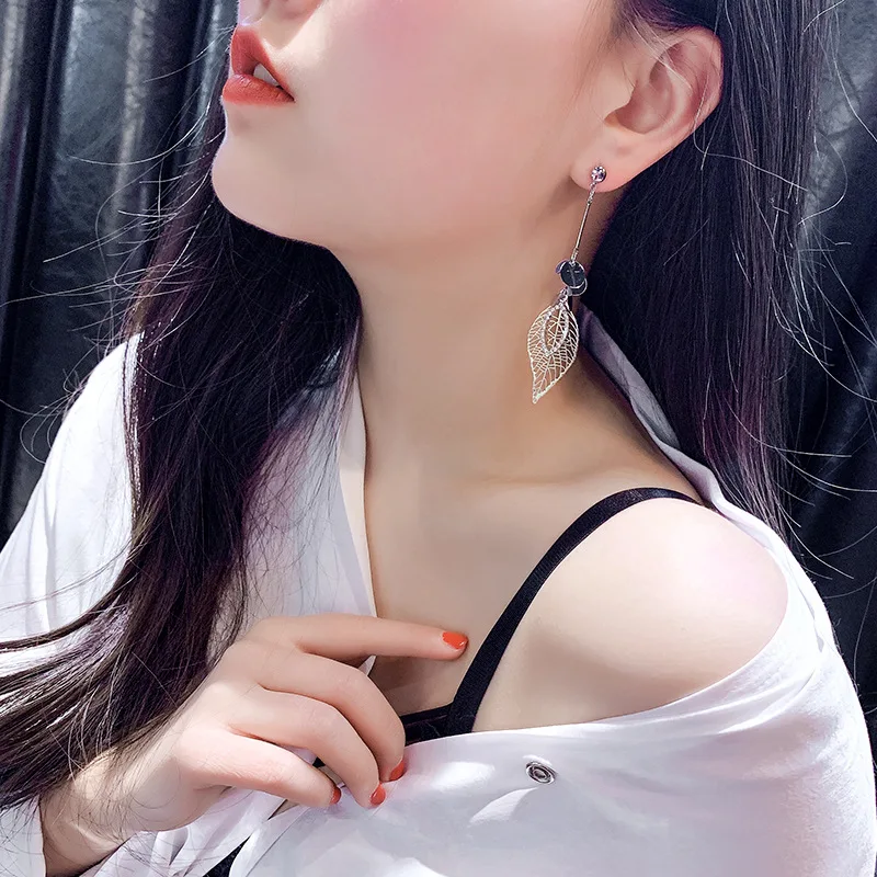

Korean Fringe Pendant Long Earrings Leaf Feather Earrings Jewelry Wedding Gold Silver Color Leaves Earring Bridal Jewelry Z5E696