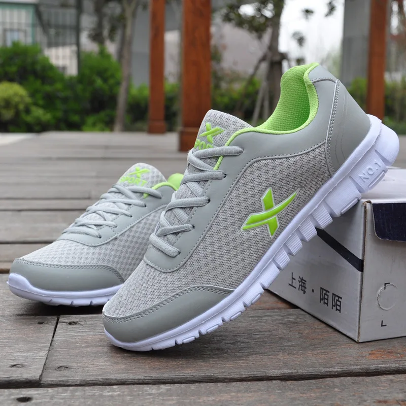 

Fashion Men's Casual Shoes 2019 Spring Summer British Style Breathable Lightweight Men's Shoes Platform Sneakers Men Big Size