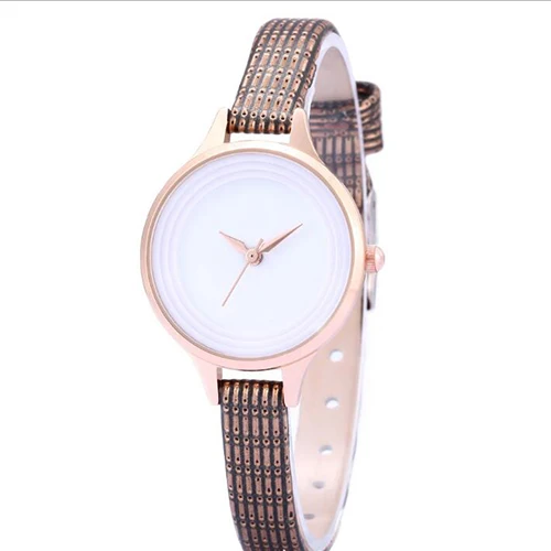 

2018 Woman Fashion Casual Silicone Strap Analog Quartz Round Watch Ladies Fashion Dress Quartz Wristwatch