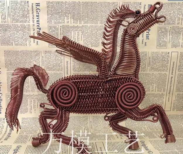 

Small Furnishings of flying horse mold Selling seaside small commodity flying horse statue home decoration