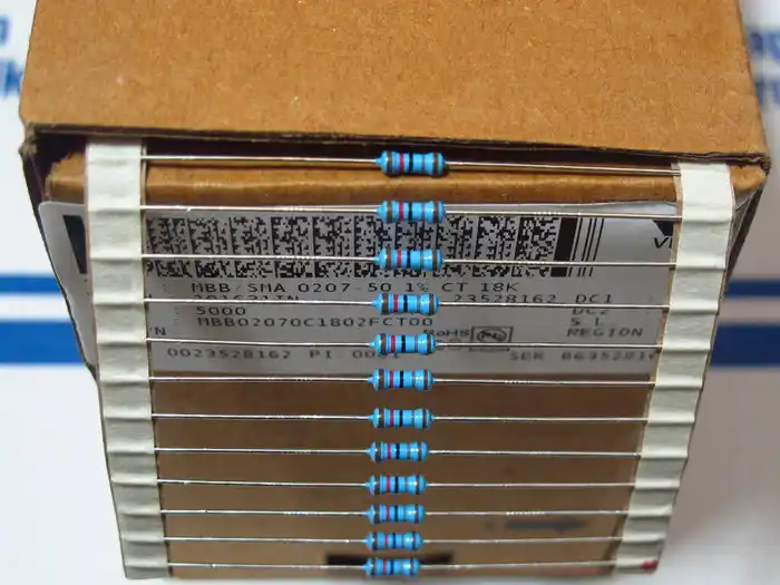 100 2k1 metal film resistor 0,6w 1/% vishay mbb0207
