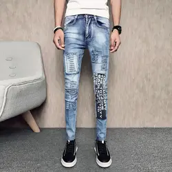 Фирменная Новинка летние джинсы Для мужчин модельер Slim Fit узкие Для мужчин s джинсы Синие рваные джинсовые штаны с надписью Повседневное