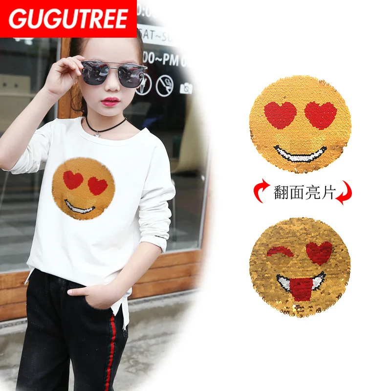 

GUGUTREE embroidery Sequins big love heart patches face patches badges applique patches for clothing XC-189