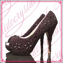 Aidocrystal heißer verkauf handgemachten schwarzen perlen blume damen high heels peep toe pumps schuhe