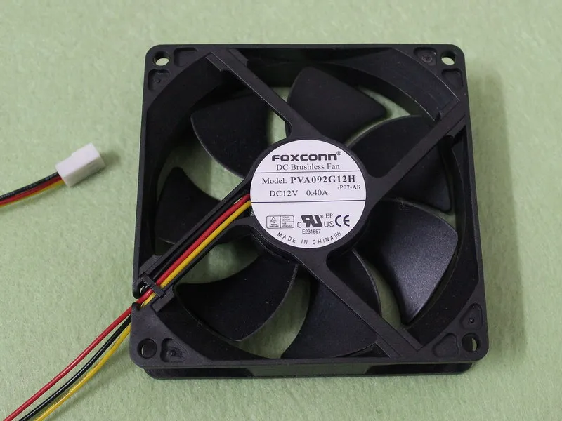 Foxconn PVA092G12M DC 12V 0.24A 3-wire Cooling Fan