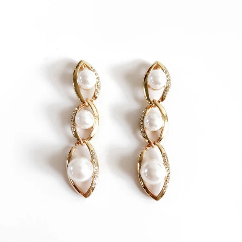 

Free Shipping New Sweet Design Fashion Pearl Elegant Earring