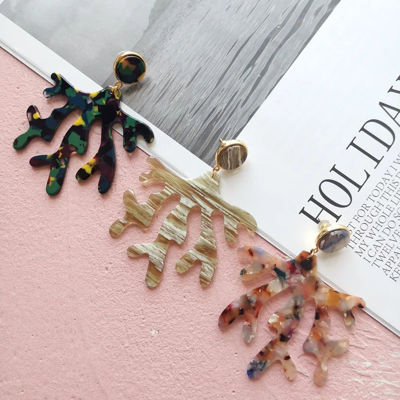 

Hot Sale Fashion Charm Colorful Coral Drop Earrings for Women
