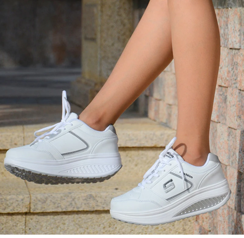 Женские белые кроссовки на платформе; женские кроссовки на танкетке; женская корзина; Femme; ; повседневная обувь; tenis feminino; женская обувь
