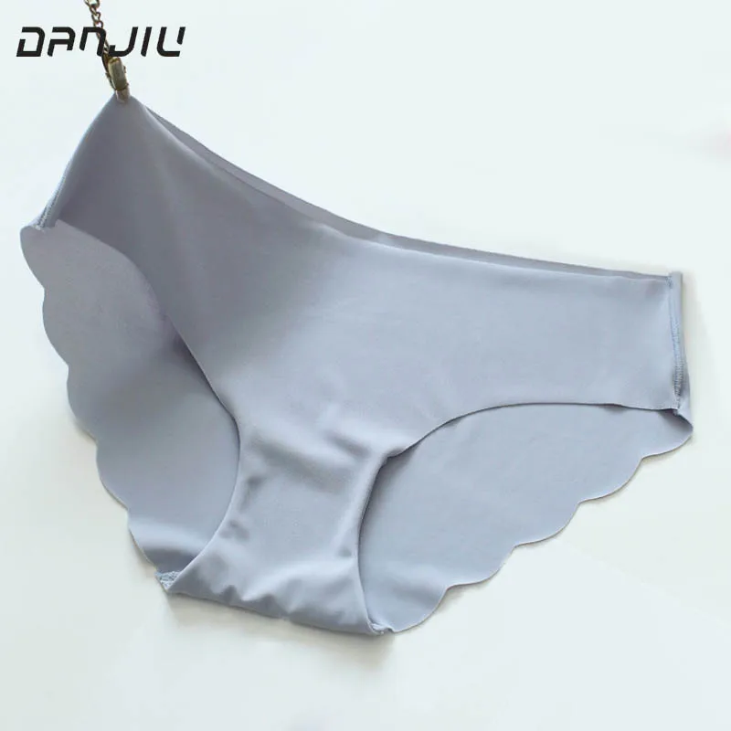 

DANJIU One Piece Seamless Women Underwear Ice Silk Soft Smooth Lady Briefs Sexy Low Waist Female Thin Solid Panties Simple Style
