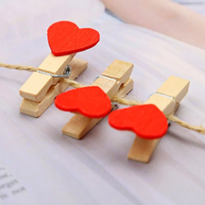 

50pcs Red Love Heart Shaped The Small Red Wooden Clip Log Photos Clip for Wedding Party Decoration