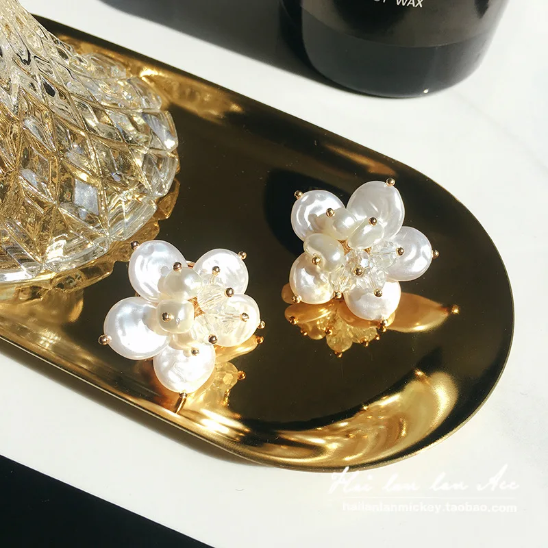 8890057712_1801721895