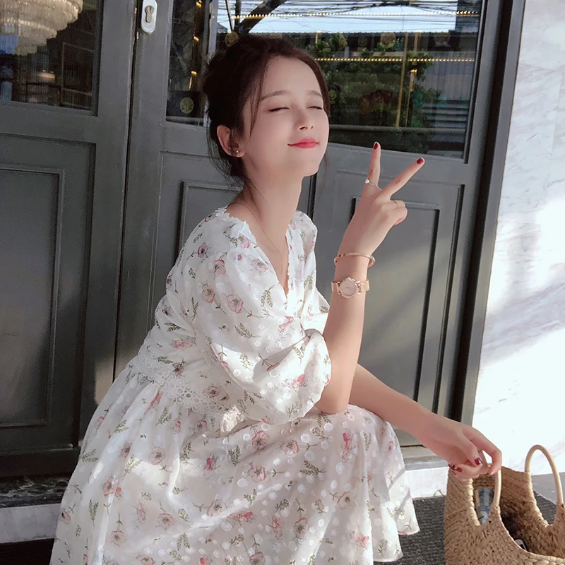 

Mishow 2019 Female Summer Chiffon Dresses V-Neck Floral Beach Dress Cute Girl Dress MX18B1234-1