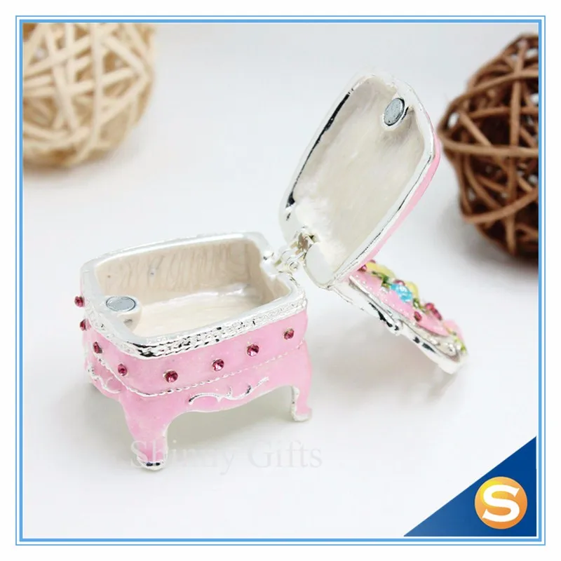 Chair trinket box (4)
