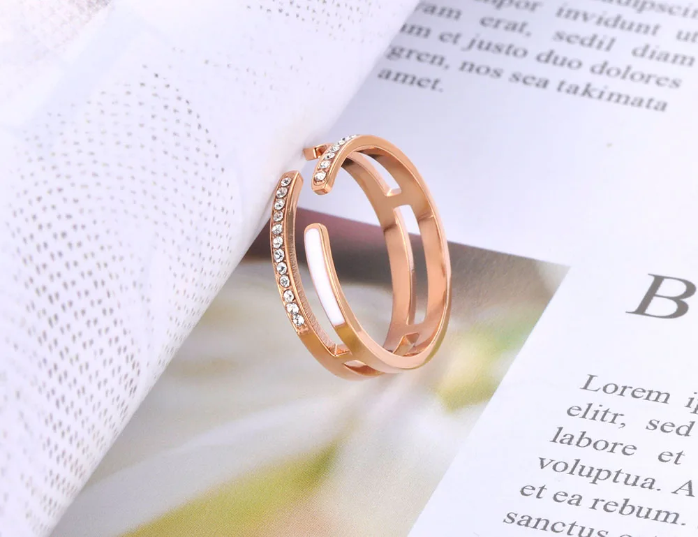 Lokaer, трендовые титановые кольца из нержавеющей стали с белой глазурью для женщин и девочек, мозаичное кольцо с фианитами и кристаллами, ювелирное изделие R19077