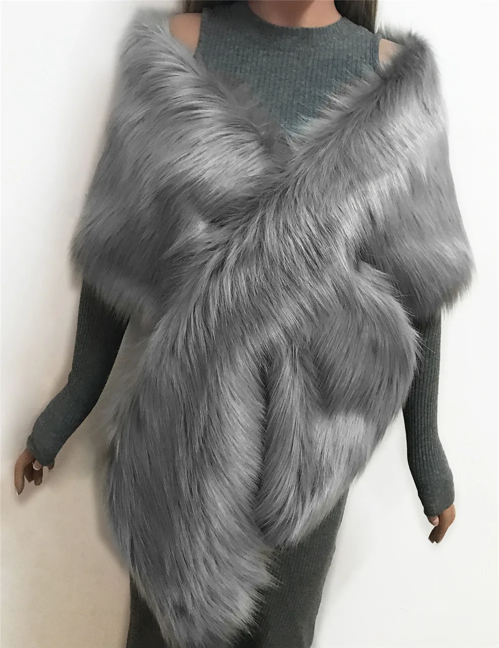 The autumn and winter new imitation fur big cape neck scarf multi-color joker scarf bride dress cross cape (2)