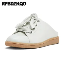 Домашние тапочки кроссовки Круглый носок женщин Корейский зашнуровать дам Широкая посадка Женская обувь досуг мулы надевать белый плоские дизайнер последние европейская Мода красивая весенняя осень отправка вожжи