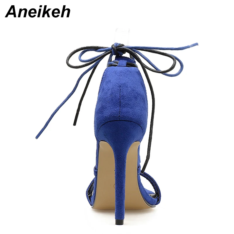 Aneikeh/ г. Летние сандалии-гладиаторы из флока на тонком высоком каблуке женские вечерние туфли из PU искусственной кожи с острым носком и закрытой пяткой, на шнуровке, синий, черный цвет, 35-43