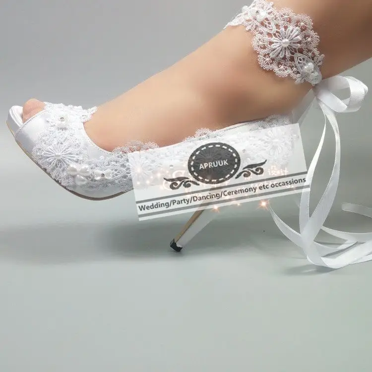 Pure white satin wedding shoes bride lace pearls plus size 41 42 43 super heels peep toes bridal pumps shoe HS354 ankle riband цена Pure white satin wedding shoes bride lace pearls plus size 41 42 43 super heels peep toes bridal pumps shoe HS354 ankle riband цены онлайн
