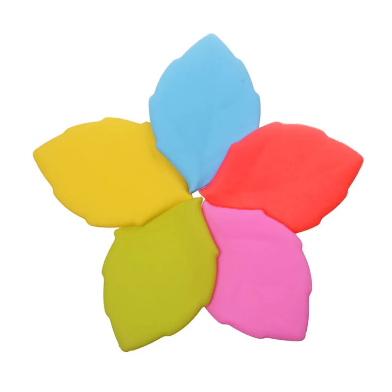 

2019 Creative & Colorful Soft Silicone Drinking cup maple Leaf Shape Camping Hiking Home Water Drink Pocket Cup Hot Selling jj30