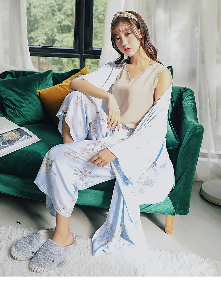 S 4