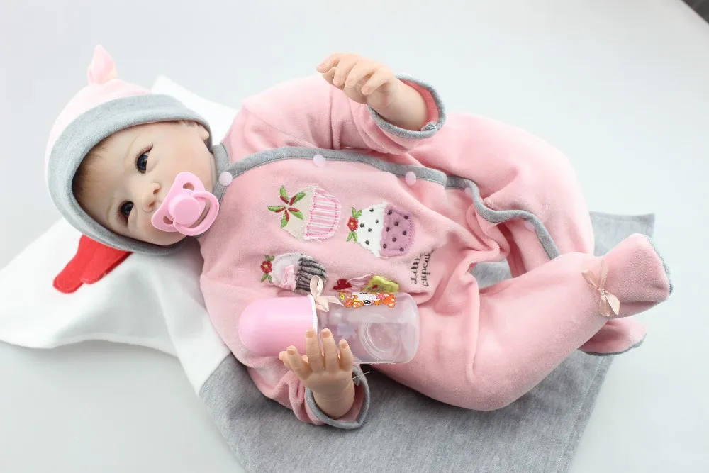 

22inch reborn baby doll lifelike soft silicone vinyl Bebely reborn doll with soft real gentle touch boneca Christmas Toy