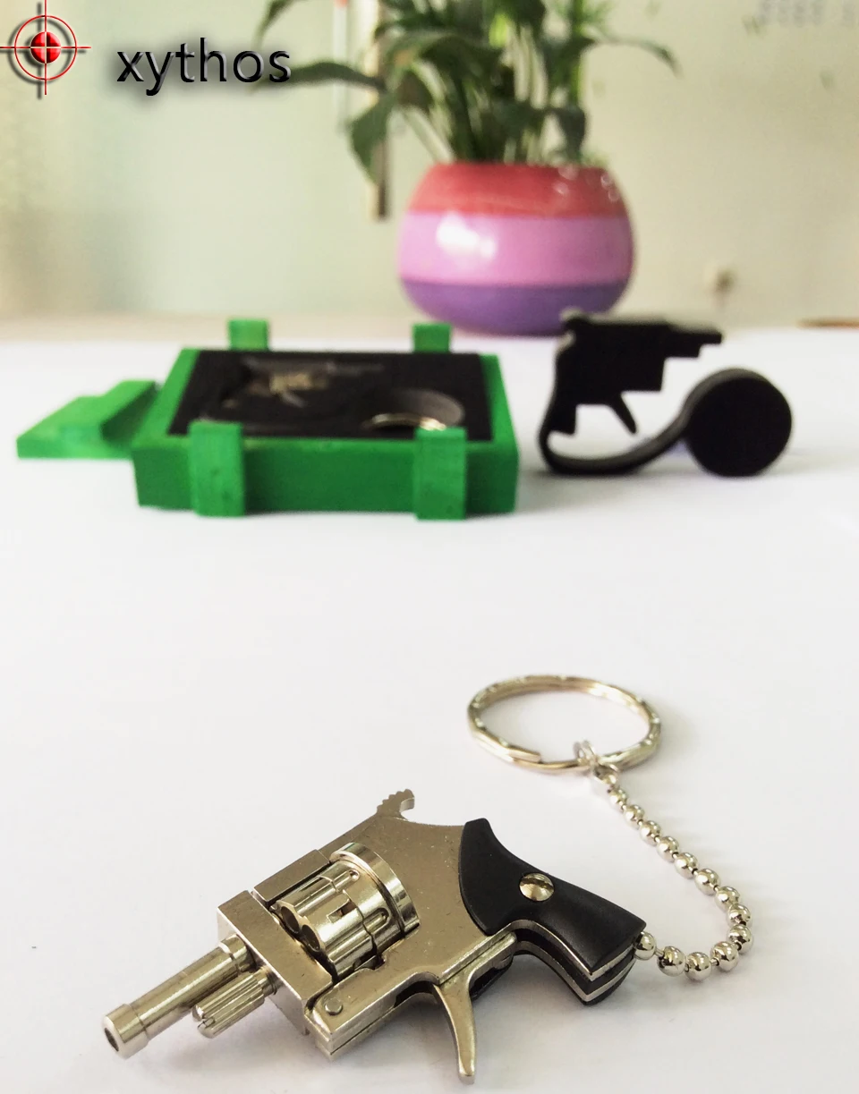 Keychain Key Strap Mini revolver Mini gun Model revolver Creative Gifts Metal toysin Key Chains