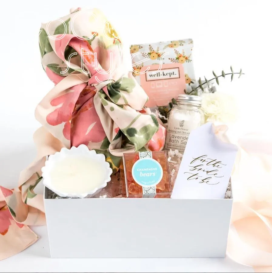 

Cocostyles custom blank elegant square white lid and base gift box with ribbon and tag for wedding party event gift packing