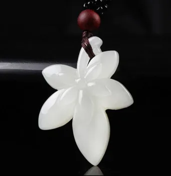 

Hetian white yu sunflower pendant to sunflower mother pearl sunset yu pendant/1