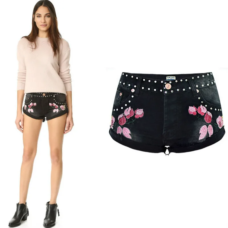 

Rivet Embroidery Punk Jeans Shorts Women Top Quality Fashion Black Baggy Cotton Spandex Flanging Denim Shorts Femme 2018 Summer