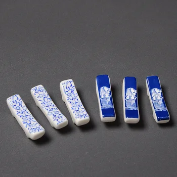 

Pure Hand-made Japanese Ceramic Chopsticks Stand Blue and White Porcelain Pattern Chopsticks Hold Table Furniture Crafts