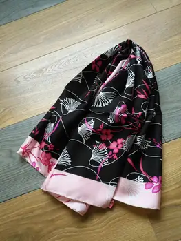 

2019 new arrival spring classic flower pattern 100% pure silk scarf twill hand made roll 90*90 cm shawl wrap for women lady