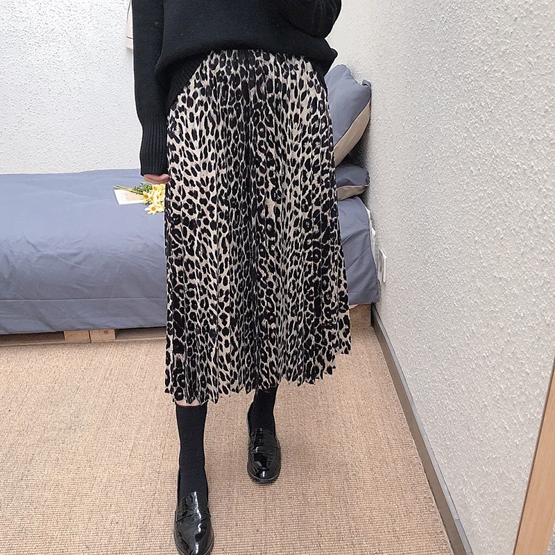 Хорошее качество для женщин юбки леопарда эластичный пояс Мода High Street печати плиссированные юбки длинные до середины икры