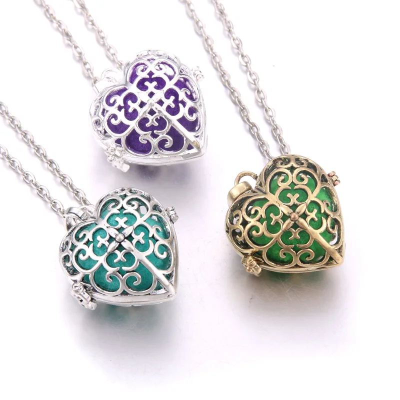 

New Heart-shaped Hollow Aromatherapy lockets Perfume Aroma Diffuser necklace Essential Oils Diffuser cage Pendant Necklace