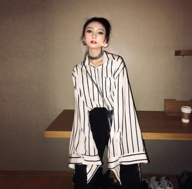 

Women's Personal Flare Long Sleeve Chic Chiffon Stripe Shirt J201903000120