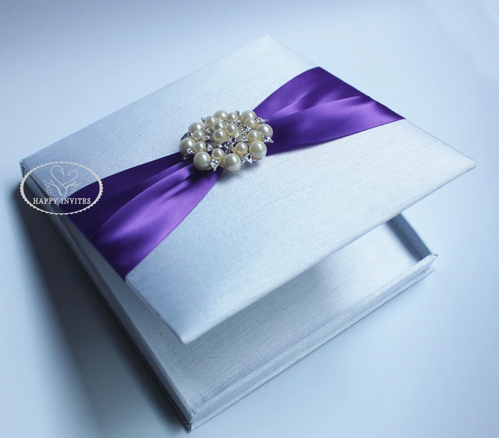 HI2019-32 Hot Sale White Silk Box with Brooch   More Colors Available