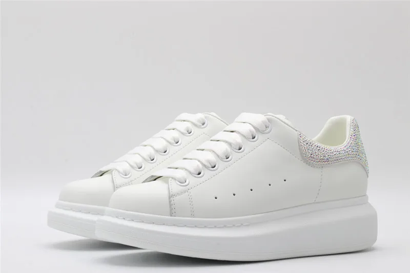 

2019 Women Sneakers Top quality Fashion Cow Leather Board Shoes AlexanderMc Men Outdoor Jogging Walking Shoes