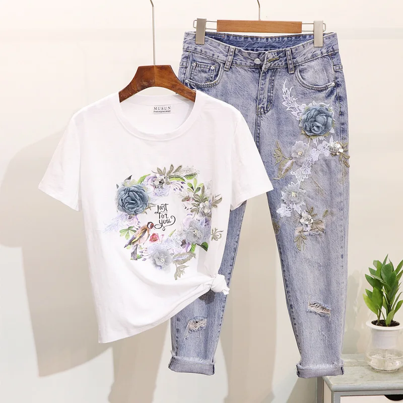 

2019 Summer Women's Two Pieces Sets 2019 New Beaded flower& bird print Harajuku Suit 3D Flower Tshirts+Hole Jeans Casual suits