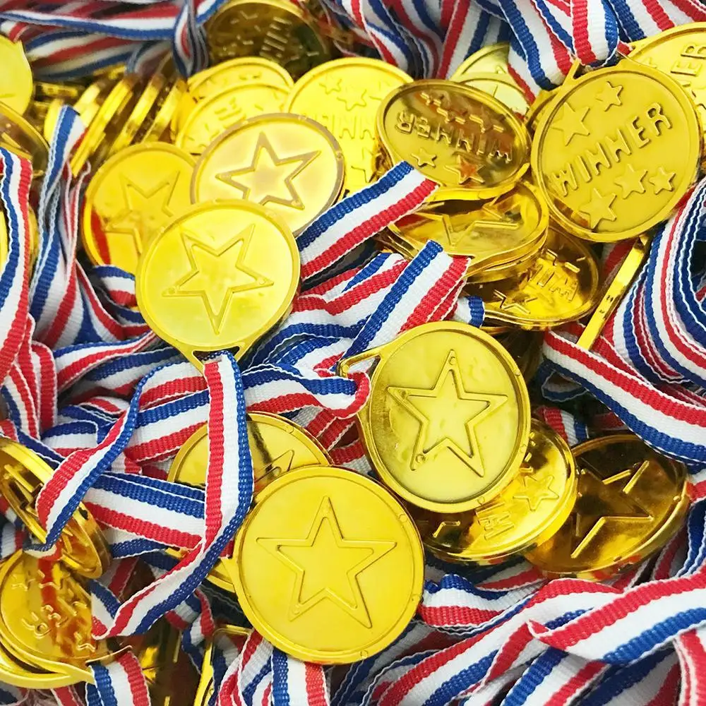 50pcs-set-Children-Gold-Plastic-Winners-Medals-Sports-Day-Party-Bag-Prize-Awards-Toys-For-Kids (3)