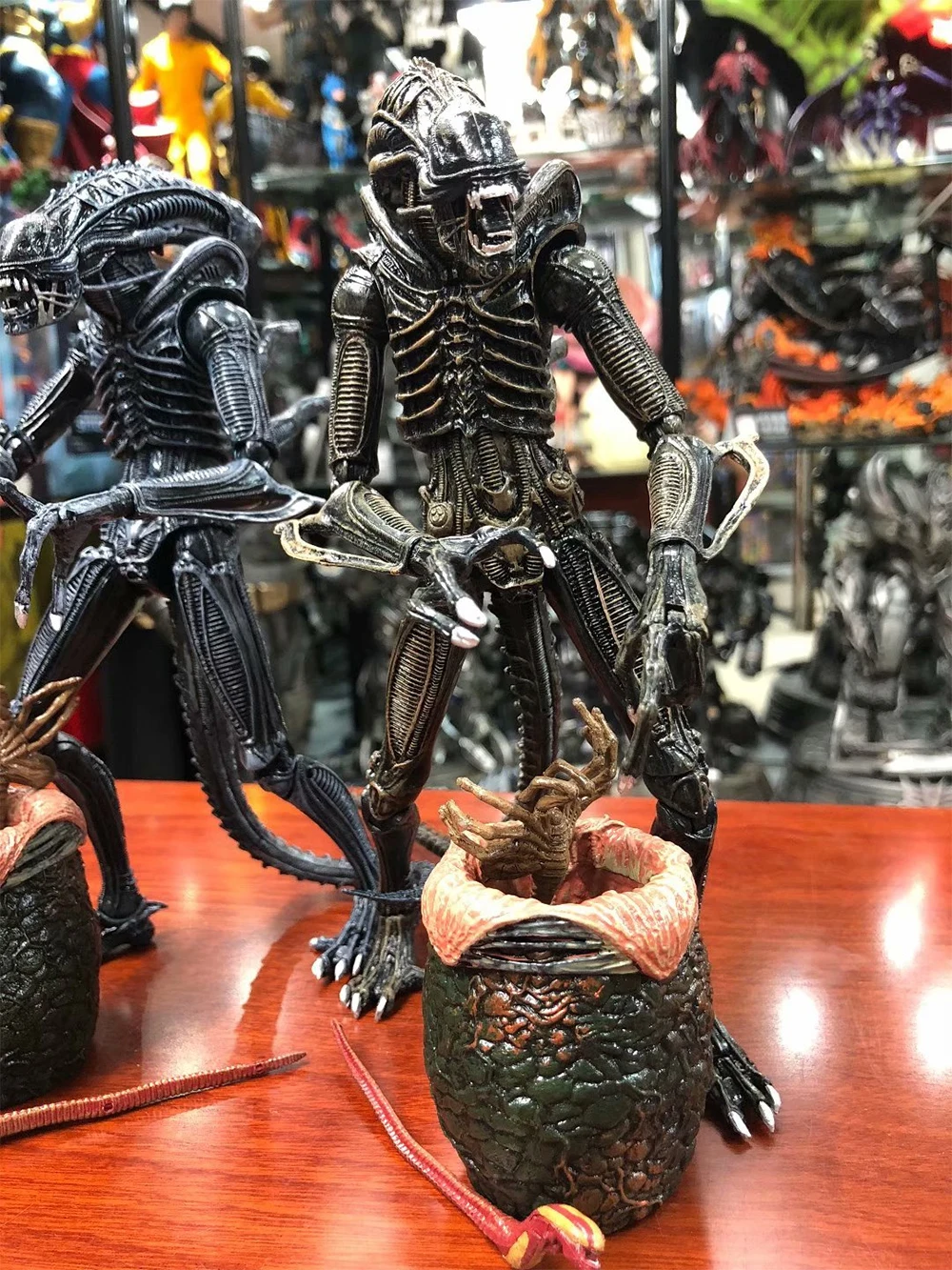 Preto e Cinza Figura de Ação Alienígenas Ovos Facehuggers Chestburster Pvc Collectible Modelo Brinquedos Boneca 1986 6 Figuras de ação