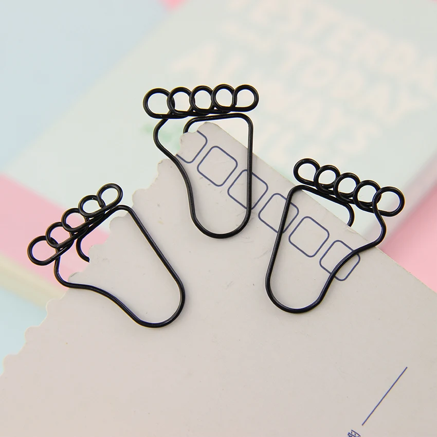 

12PCS/Pack Kawaii Foot Shape Bookmark Planner Paper Clip Metal Material Bookmarks for School Office Stationery Marking Clip