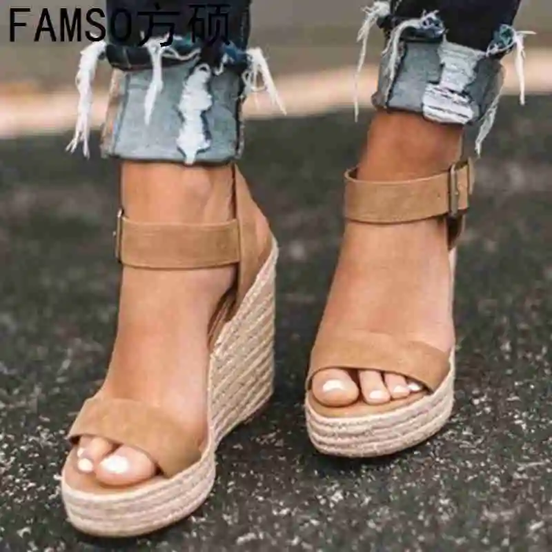

FAMSO 2019 New Arrival Shoes Women Sandals Peep toe Big Size 34-43 Print Snake Ankle Wedges High Heels Platforms Sandals