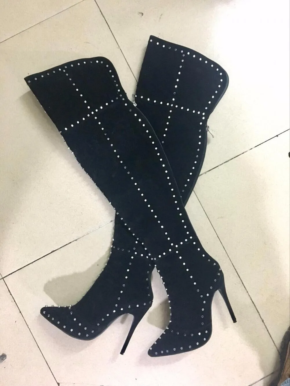 Photos Femme Bottes D'autres Haute Couleurs De As Mode Le Hiver Cuissardes Photo Femmes Genou Personnalisé Faire Plus as Vraies Talon Rivets Taille Photo Sur Spike BeQrdxoWC