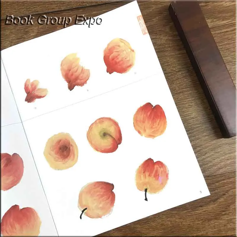 Книга китайской живописи учится рисовать сосну маньтоу персиковой формы в различных позах и с различными выражениями