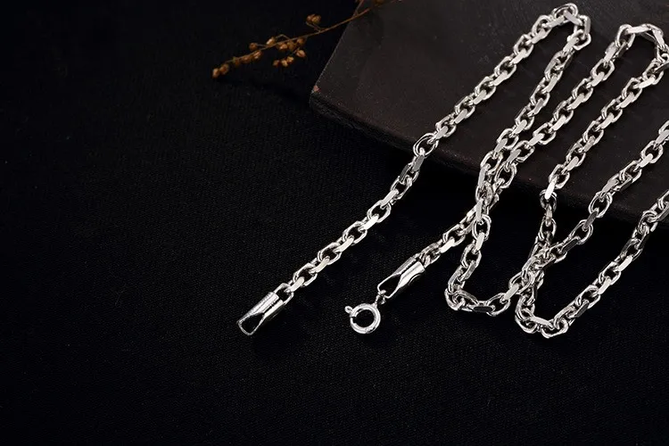 

O trimming joker character between men and women to restore ancient ways contracted clavicle chain long sweater chain