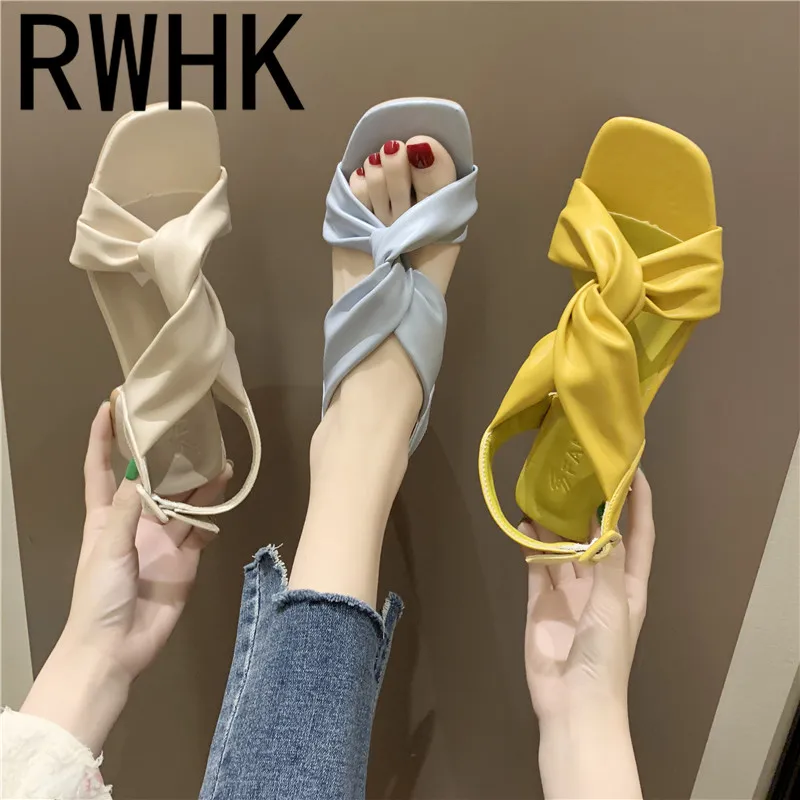 

RWHK 2019 new Korean version of flat-bottomed wear slippers female summer fashion non-slip beach shoes sandals B111